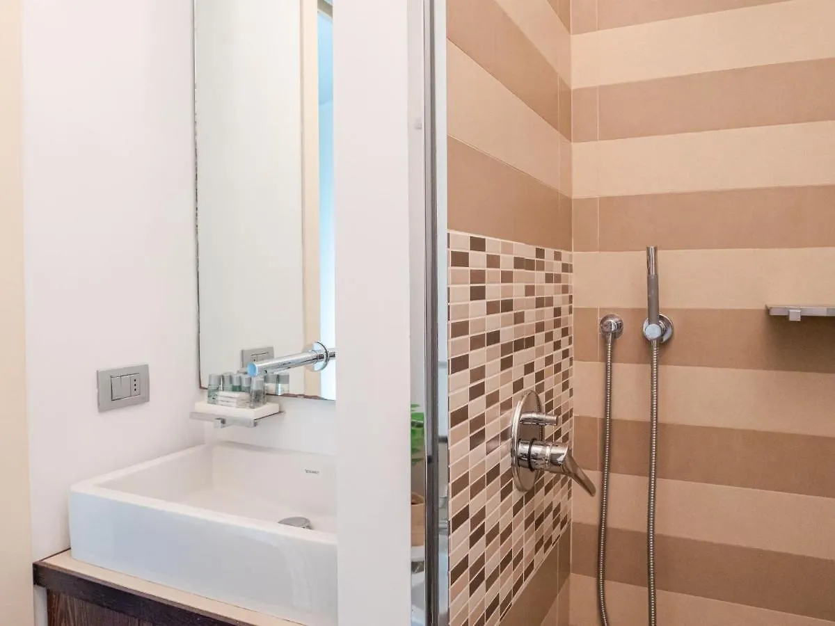 The Best Rent - Bright Two Rooms Apartment Near Cattolica University Milan