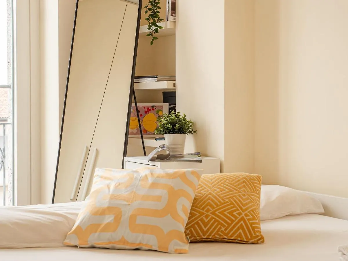 The Best Rent - Bright Two Rooms Apartment Near Cattolica University Milan