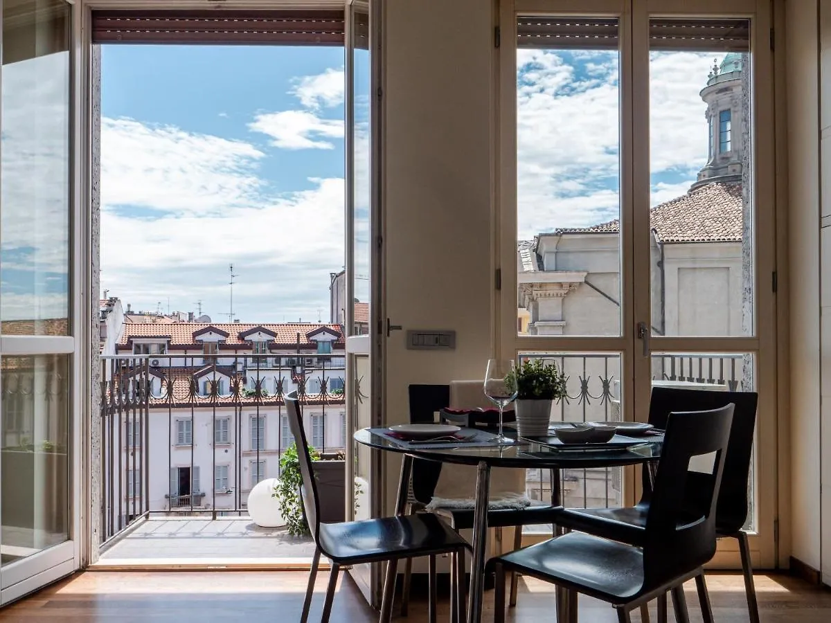 The Best Rent - Bright Two Rooms Apartment Near Cattolica University Milan
