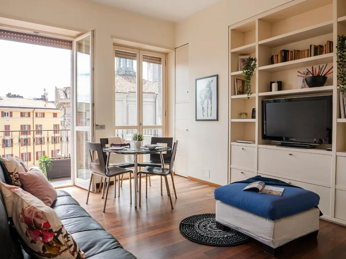 The Best Rent - Bright Two Rooms Apartment Near Cattolica University Milan
