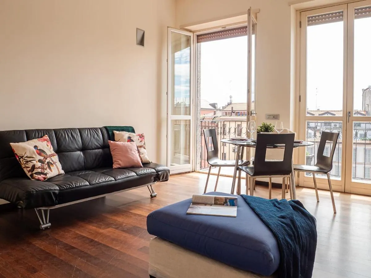 The Best Rent - Bright Two Rooms Apartment Near Cattolica University Milan 0*,