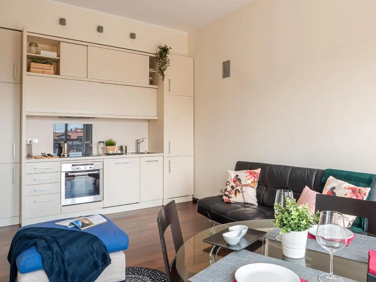 The Best Rent - Bright Two Rooms Apartment Near Cattolica University Milan