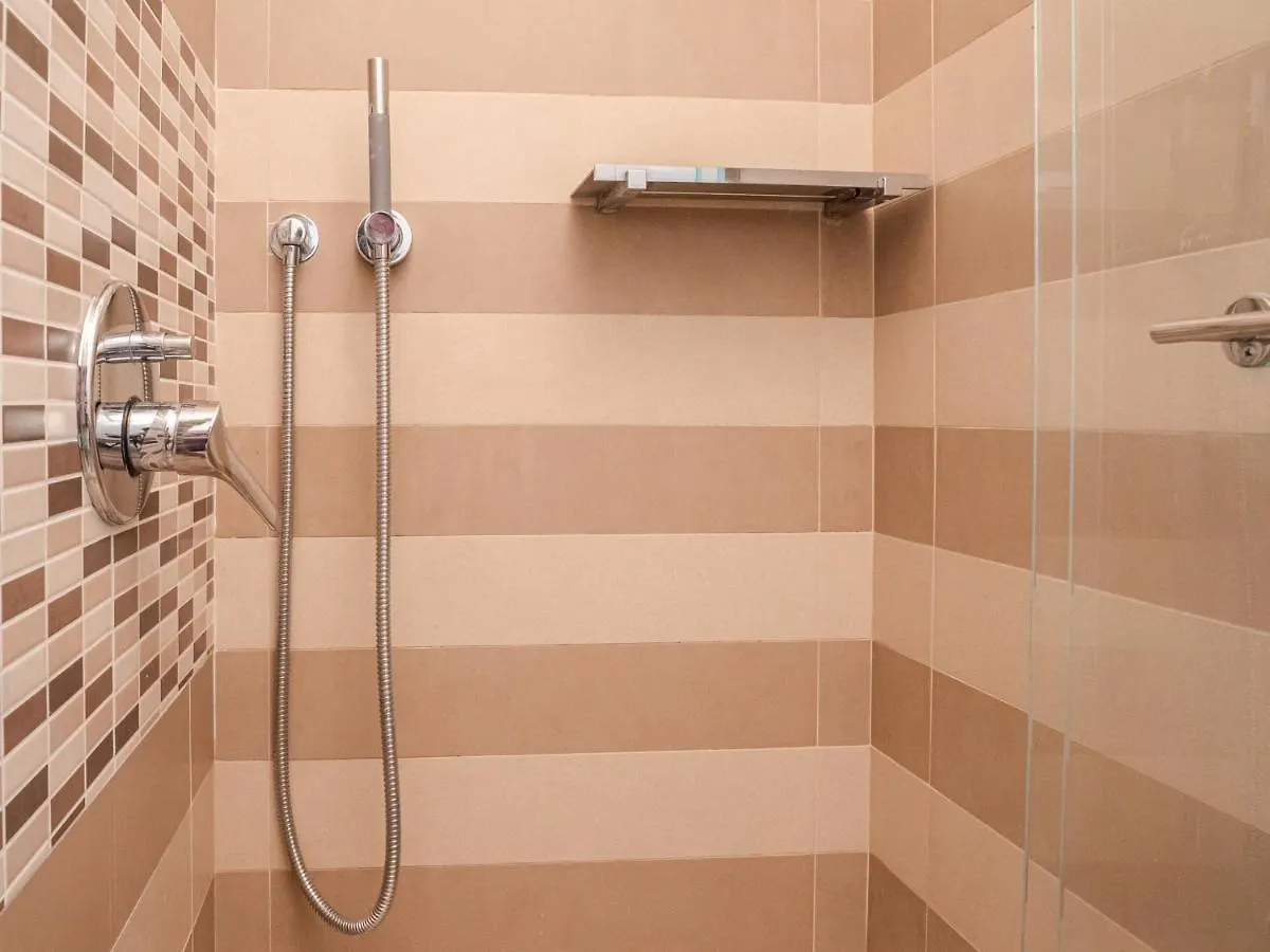 The Best Rent - Bright Two Rooms Apartment Near Cattolica University Milan