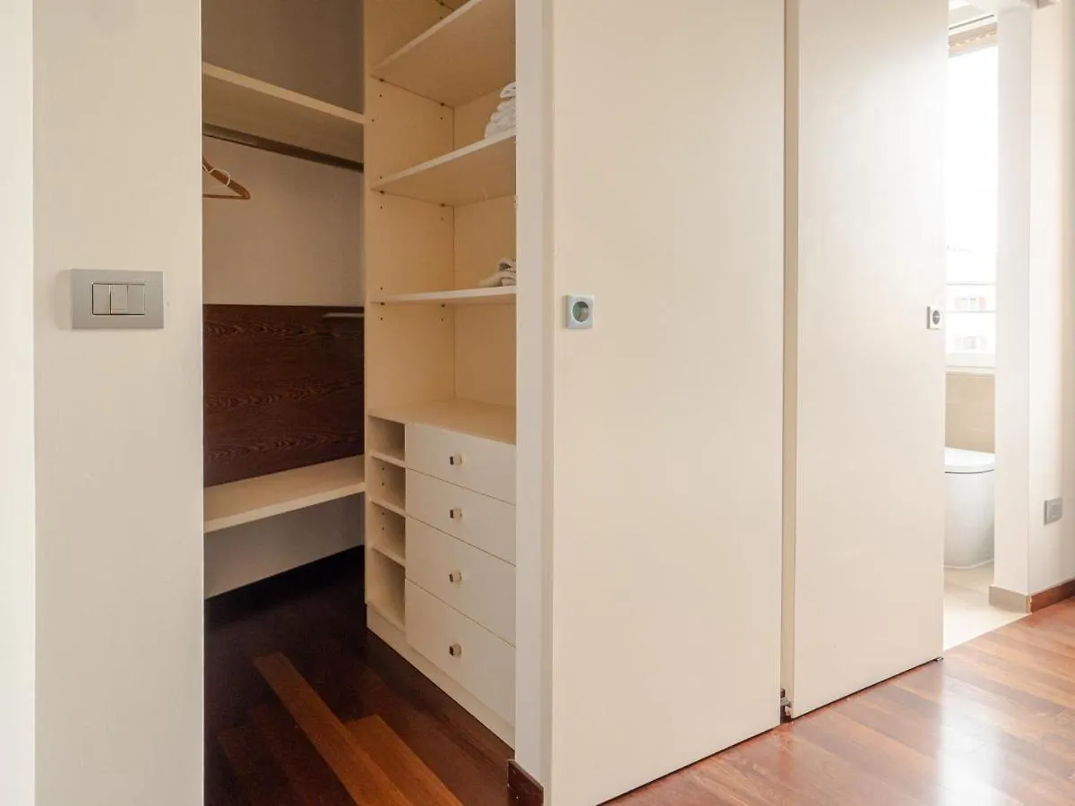The Best Rent - Bright Two Rooms Apartment Near Cattolica University Milan